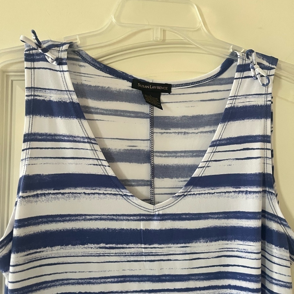 Susan Lawrence Striped Blue and White Women's Top size Large - Picture 5 of 13